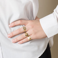 טבעת חותם אות אנגלית